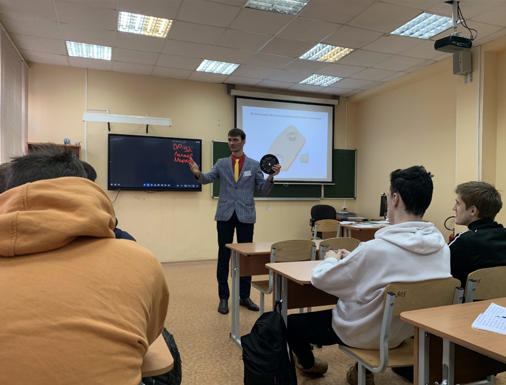 p-vaibx 7U-6 GKKMM9AqY3qT67